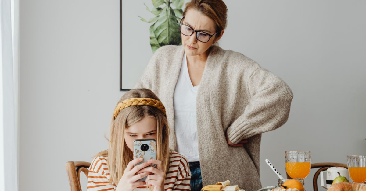Controllare i figli, è corretto_blog